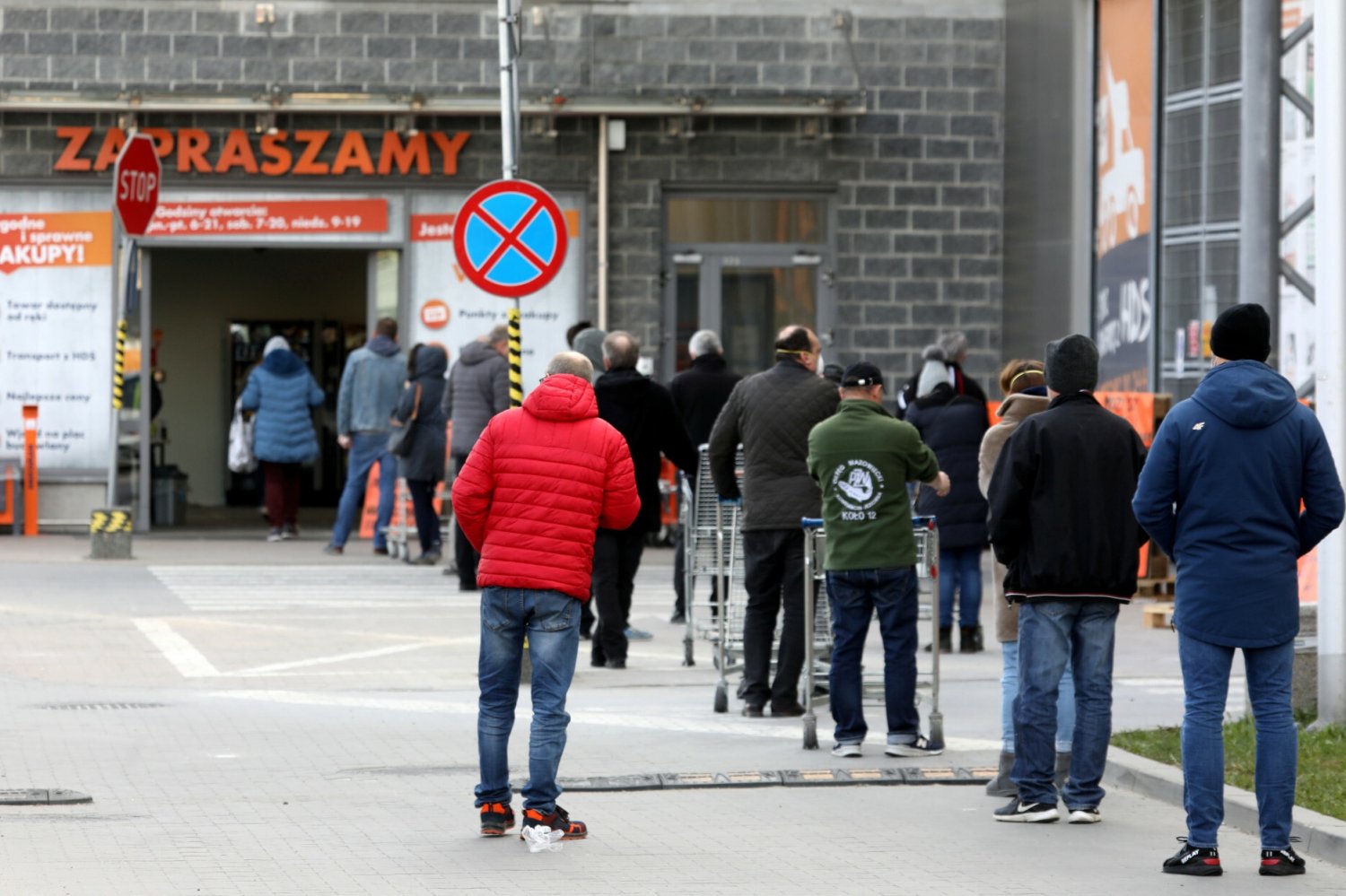 Sieć Netto ogłasza wielką wyprzedaż.