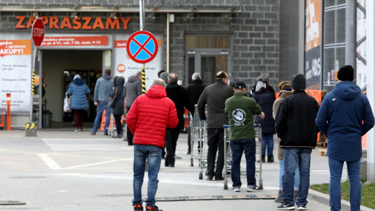 Sieć Netto ogłasza wielką wyprzedaż.