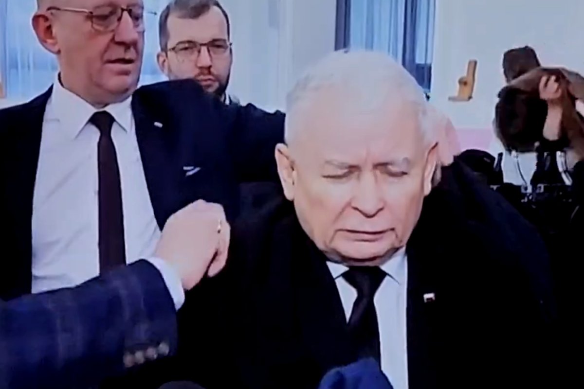 jarosław kaczyński ubieranie posłowie pis sejm film wideo